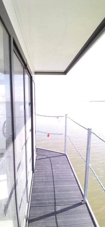 Houseboat Arka 1, Rower Wodny, Wifi Apartment