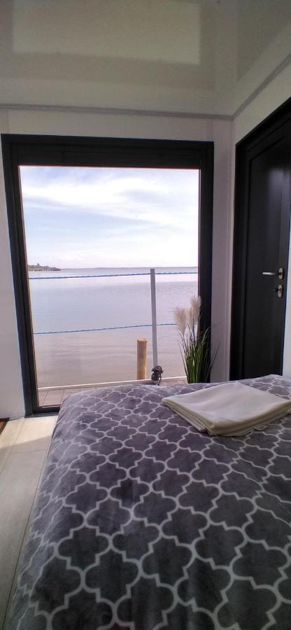 Houseboat Arka 1, Rower Wodny, Wifi Apartment